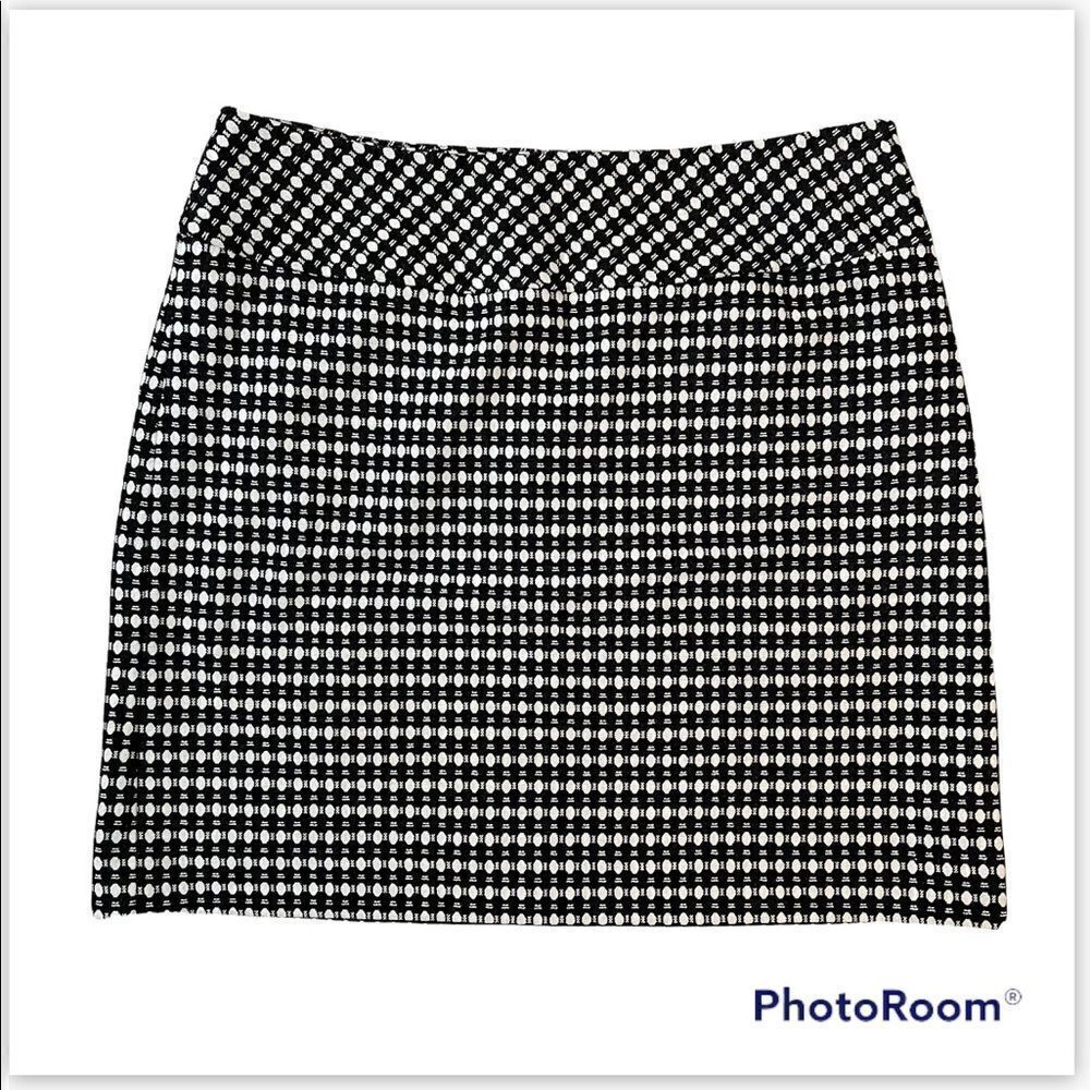 Ann Taylor LOFT Geometric Print Mini Skirt Size 8 Petites